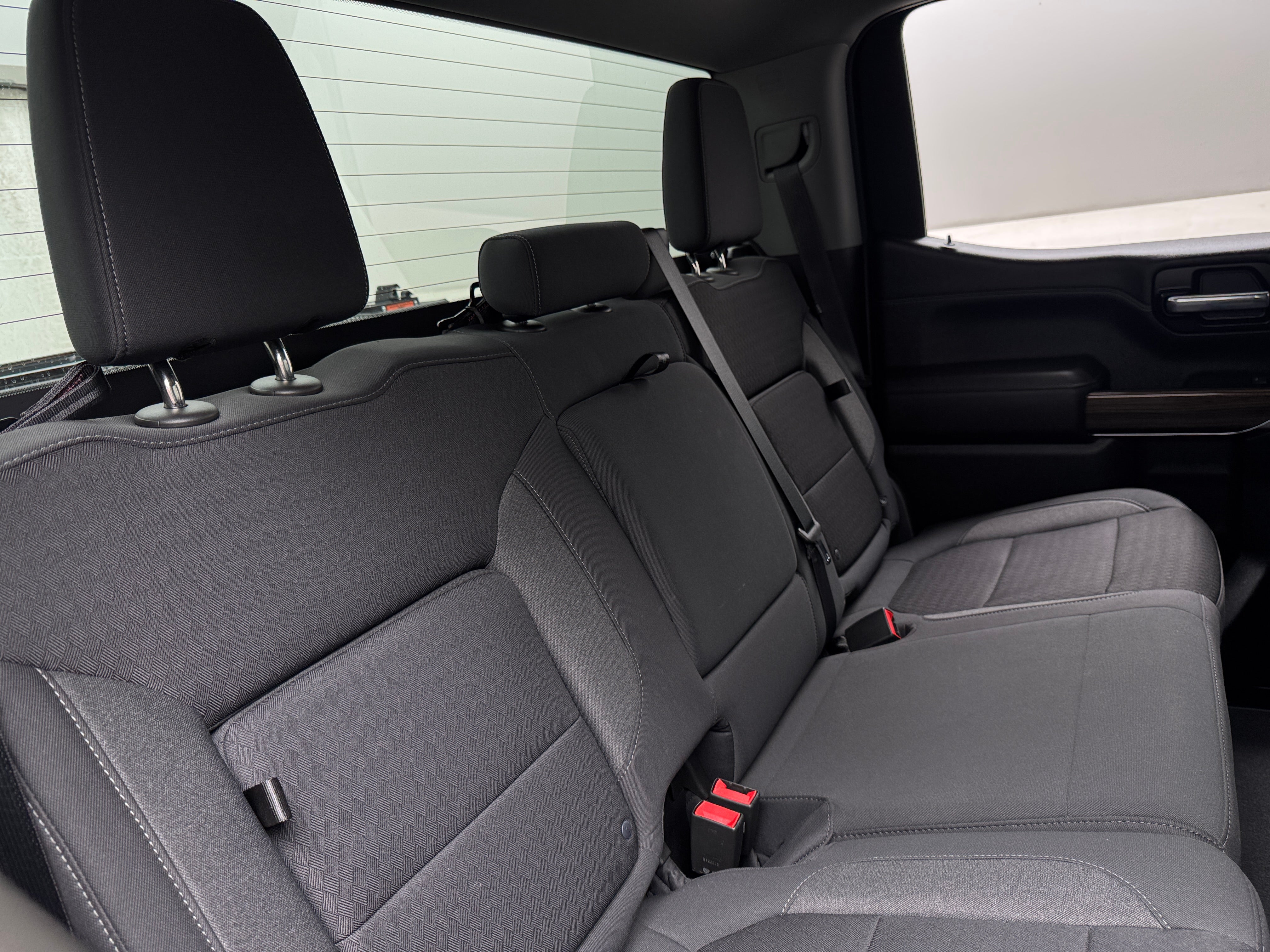chevrolet silverado 1500 limited 2022 1GCUYEEL2NZ192020 image chevrolet silverado 1500 limited 2022 1GCUYEEL2NZ192020 image